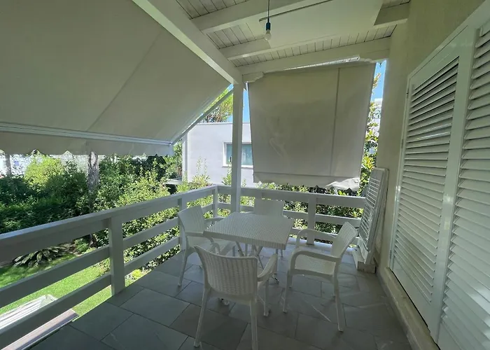 26, Lura 2, Gjiri I Lalezit *